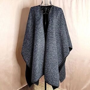 IKE BEHAR Gray Marled Cape‎ One Size
